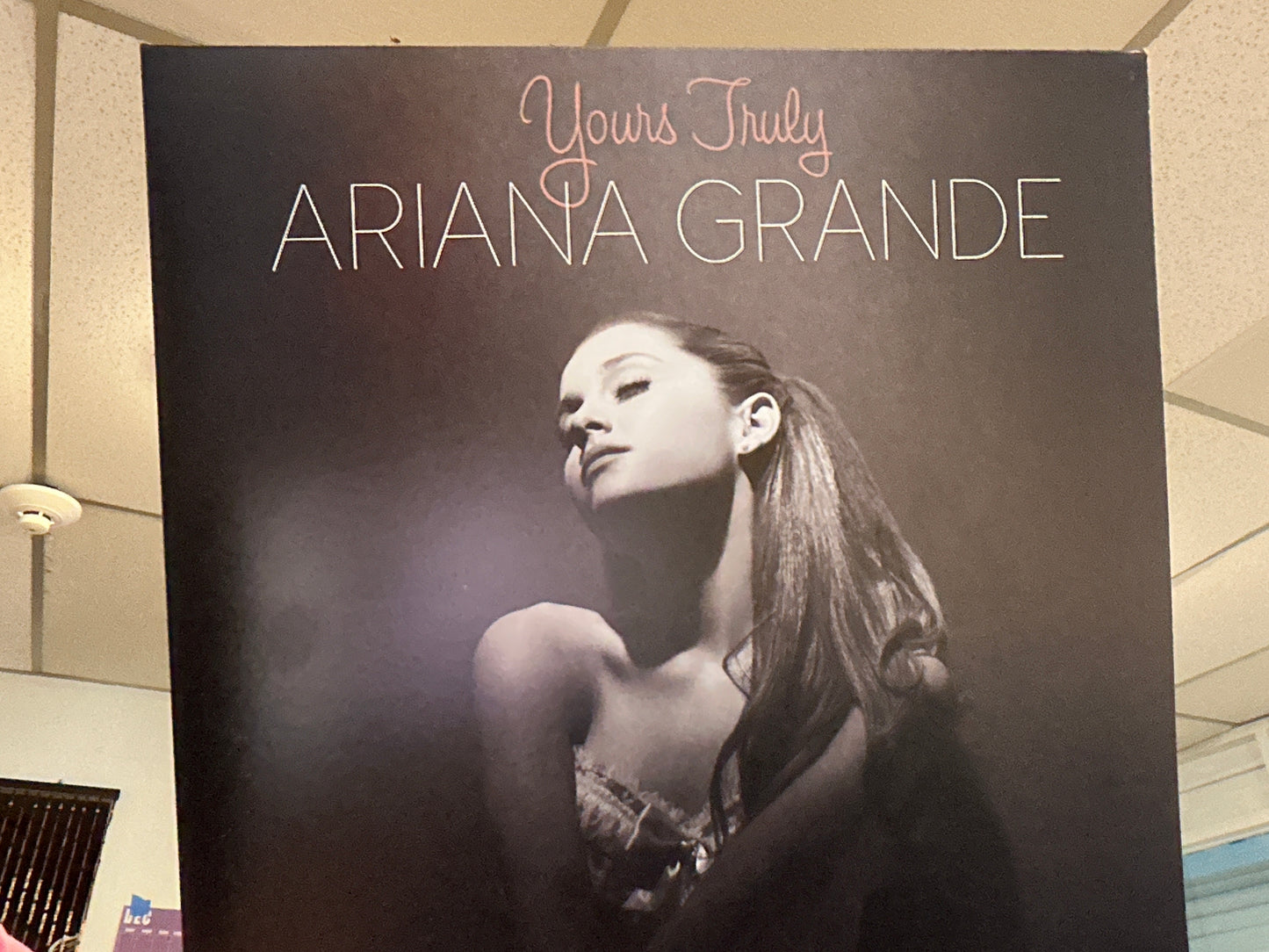 Ariana Grande- Yours Truly (Used 12” vinyl)