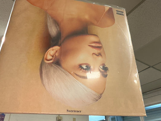 Ariana Grande- Sweetener (Used 12” vinyl 2LP)