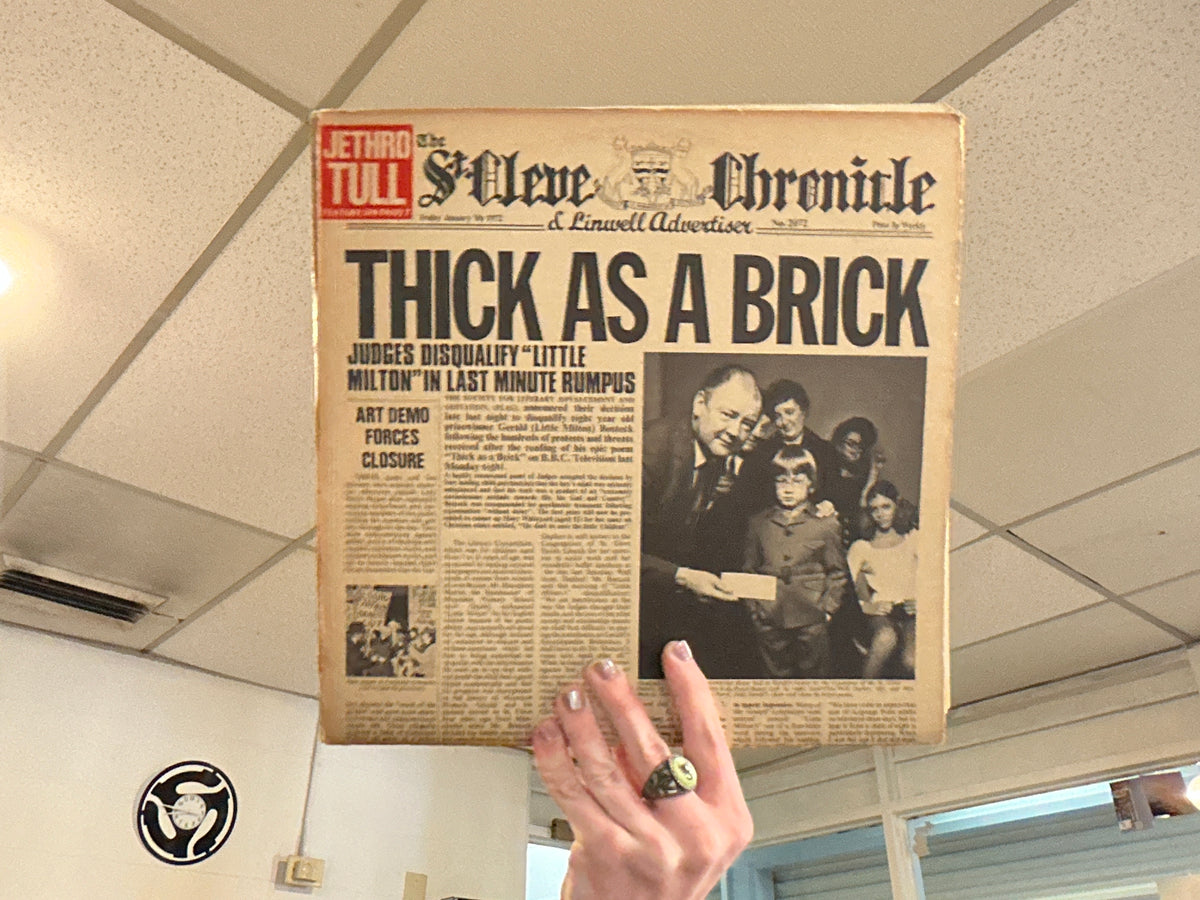 Jethro Tull - Thick As A Birck (Used - 12 inch)